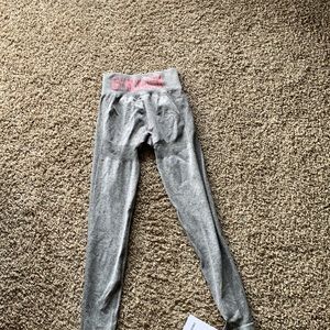 Gym shark leggings - has imperfection on butt, picture included!